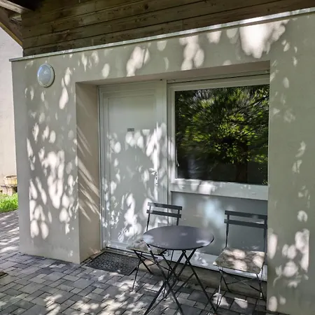 Rez De Chaussee Avec Terrasse Centre Thermal Et Touristique - Casa * Amneville